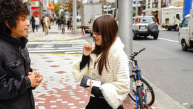 Amateur Asian girl gets ready to fuck in the carР’В 